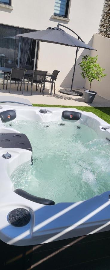 Le Beluga Spa Nantes Bouguenais Aeroport Экстерьер фото